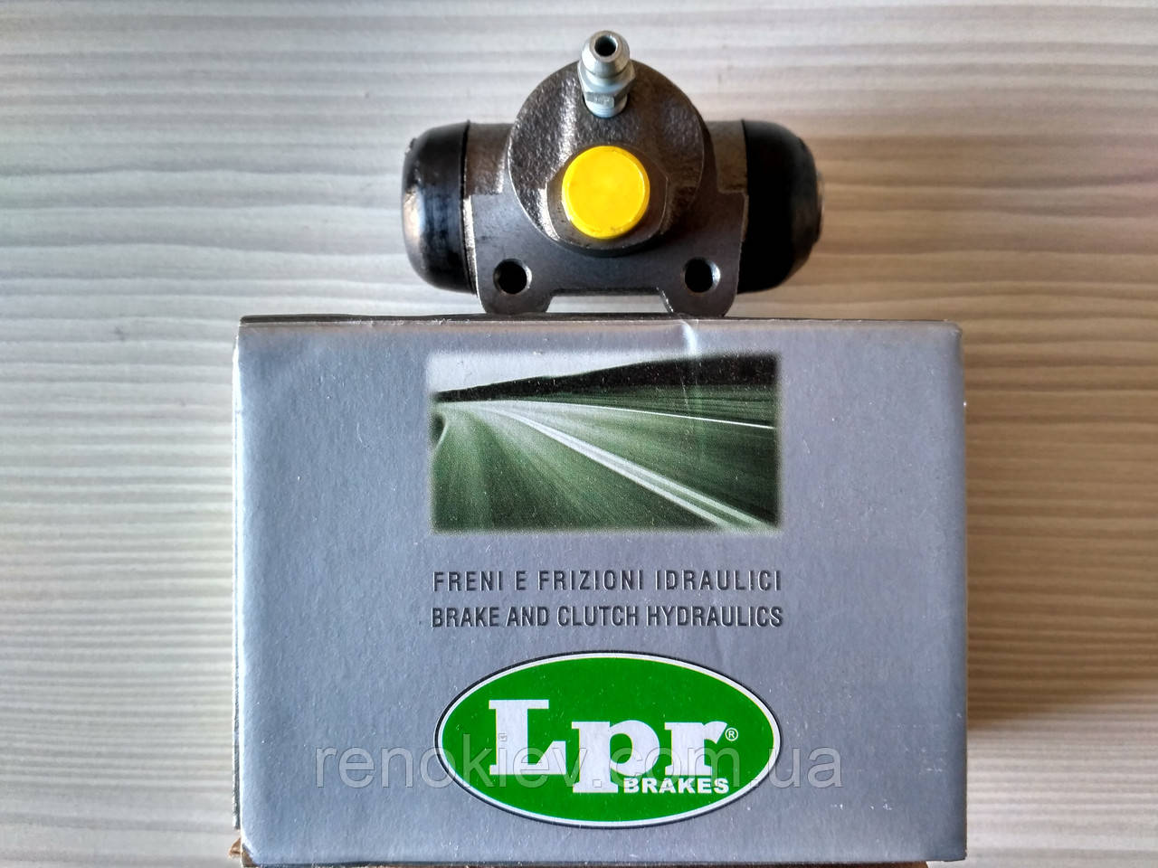 Купить Тормозные цилиндры задние Renault Clio II 98-- Dacia Logan /d 19 ...