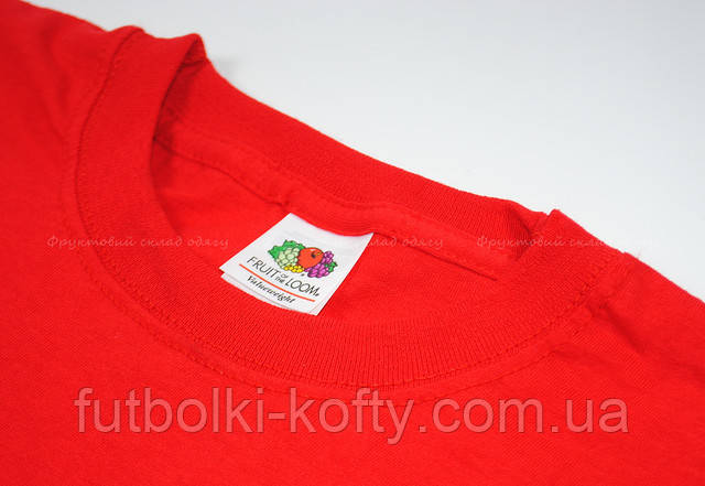 Красная мужская футболка с длинным рукавом Красная мужская футболка с длинным рукавом