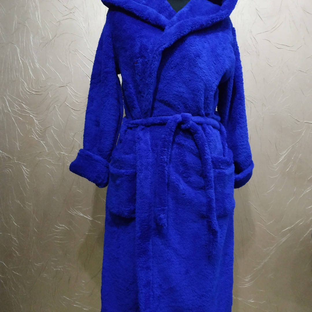 

Халат махровый длинный с капюшоном "электрик" 56-58