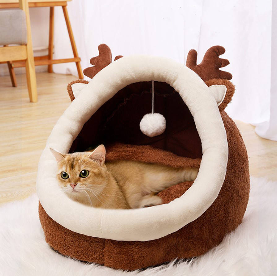 

Домик спальное место для собак и кошек теплый мягкий 35 см Олень