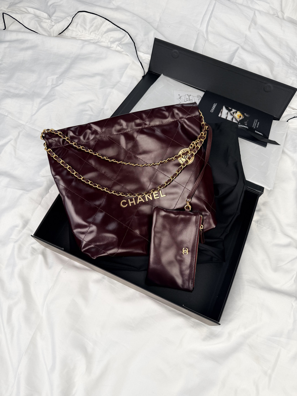 Chanel 22 Bag Burgundy Shiny Calfskin / Gold, фото 1