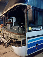 Изготовление и замена нижнего лобового стекла на автобусе Neoplan 116 в Никополе (Украина) 8