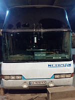 Изготовление и замена нижнего лобового стекла на автобусе Neoplan 116 в Никополе (Украина) 14