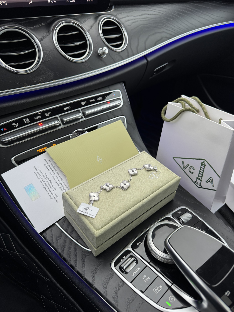 Van Cleef, фото 1