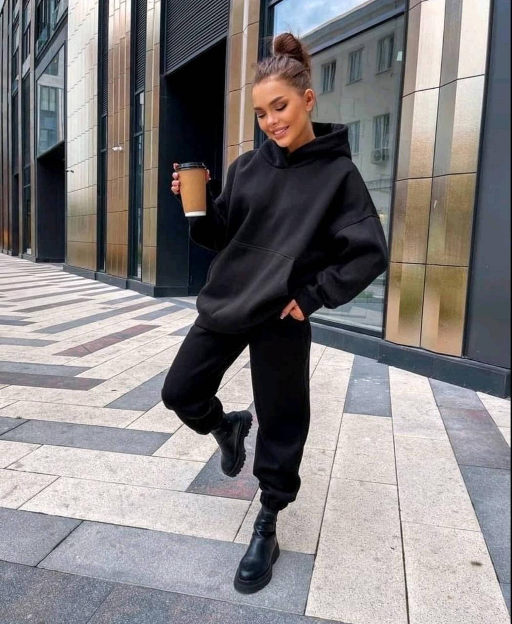 

Костюм спортивный на флисе oversize (худи+джоггеры). Размеры: S,M,L., Черный