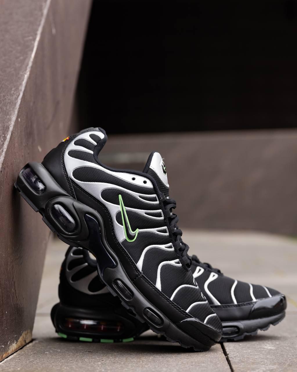 Nike Air Max Plus Tn Black Silver Green ND 44