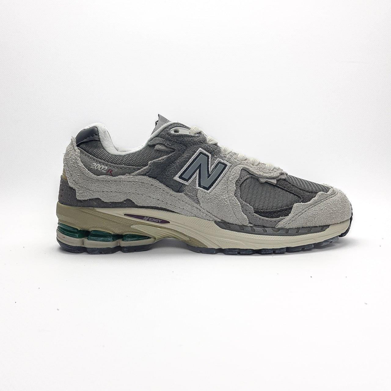 New Balance 2002R’ Protection Pack 40