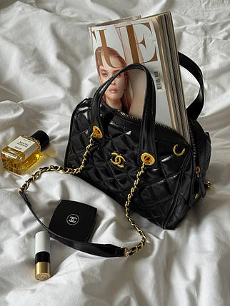 Chanel Small Bowling Bag in Patent Crumpled Calfskin Black/Gold 22х17х11, фото 1