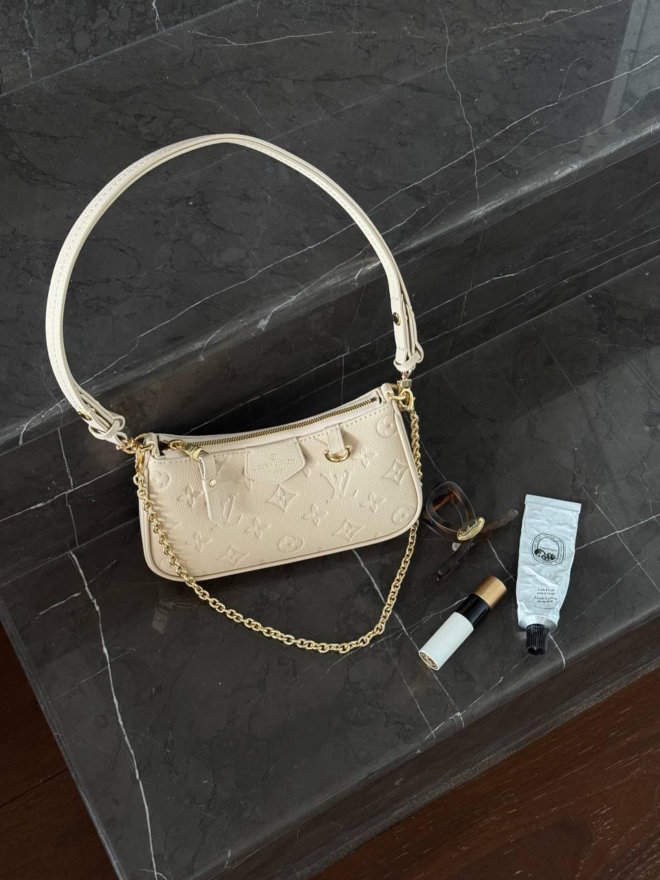Louis Vuitton Mini Pochette Beige/Gold Коробка магніт 20x13х3