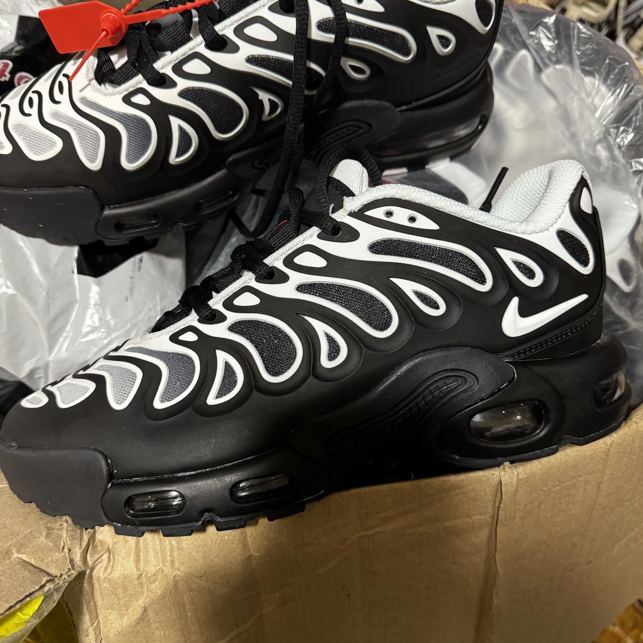 Nike air max Tn Drift black white 42