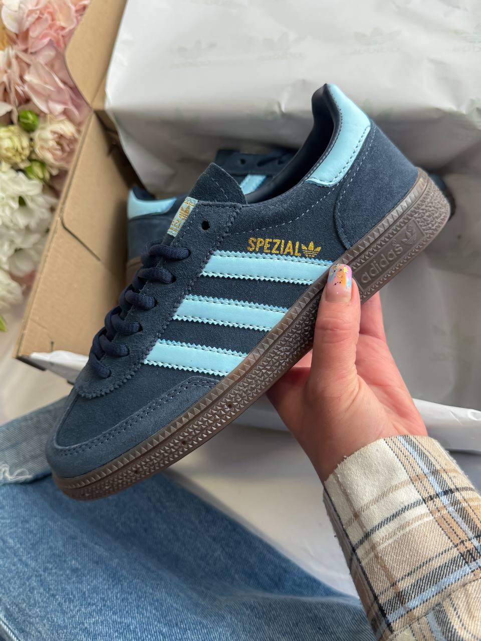 Spezial Blue Navi 37