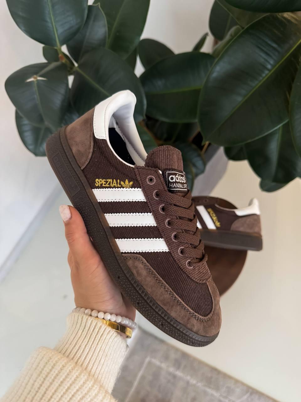 Spezial Shadow Brown 37