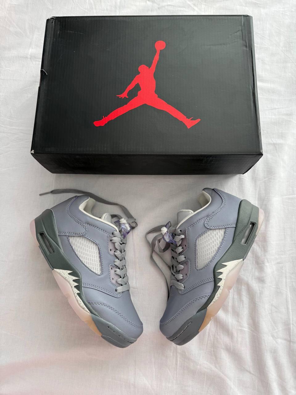 5 Retro Low Indigo Haze 37