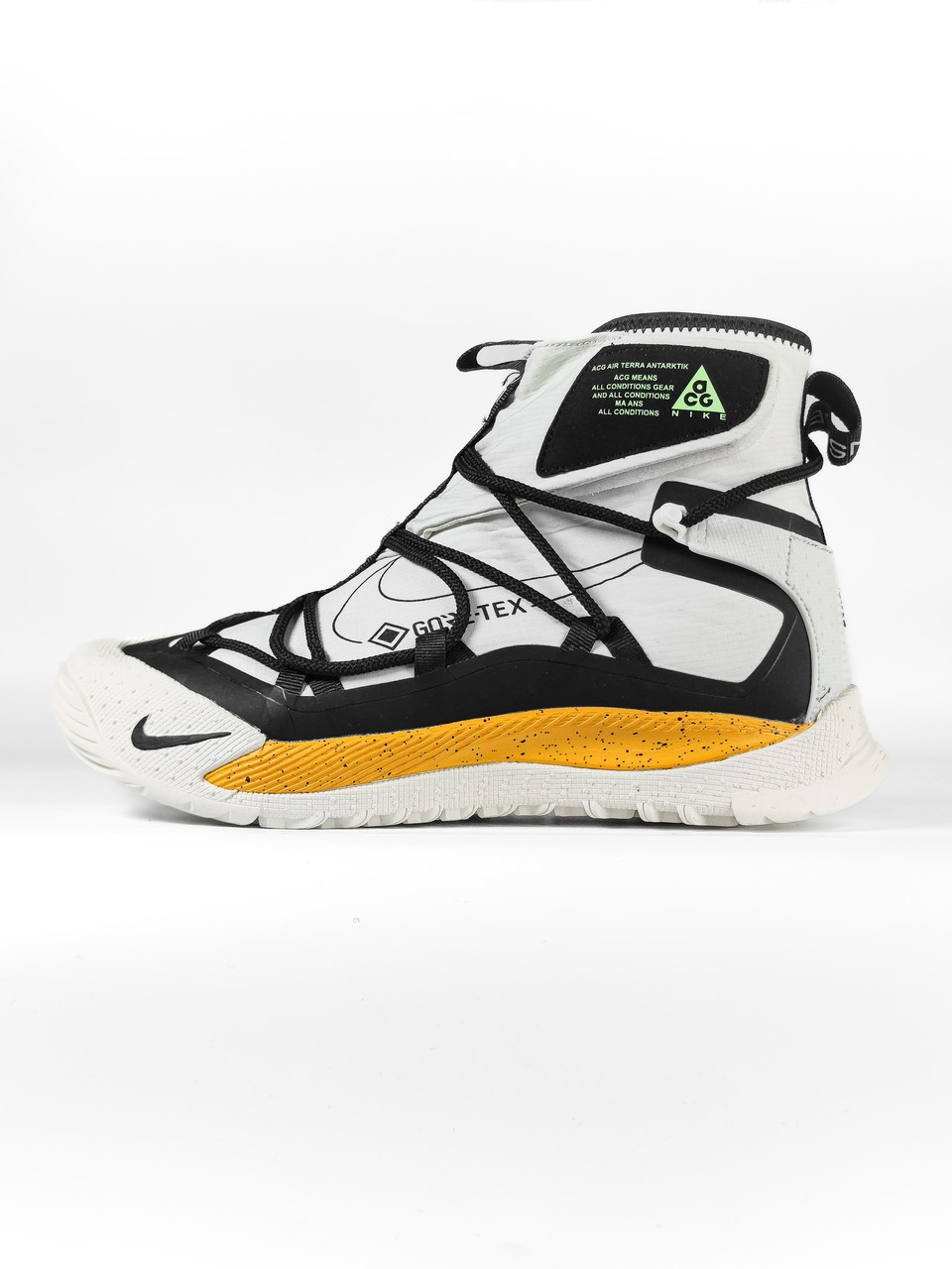 Nike ACG Terra Antarktik білі