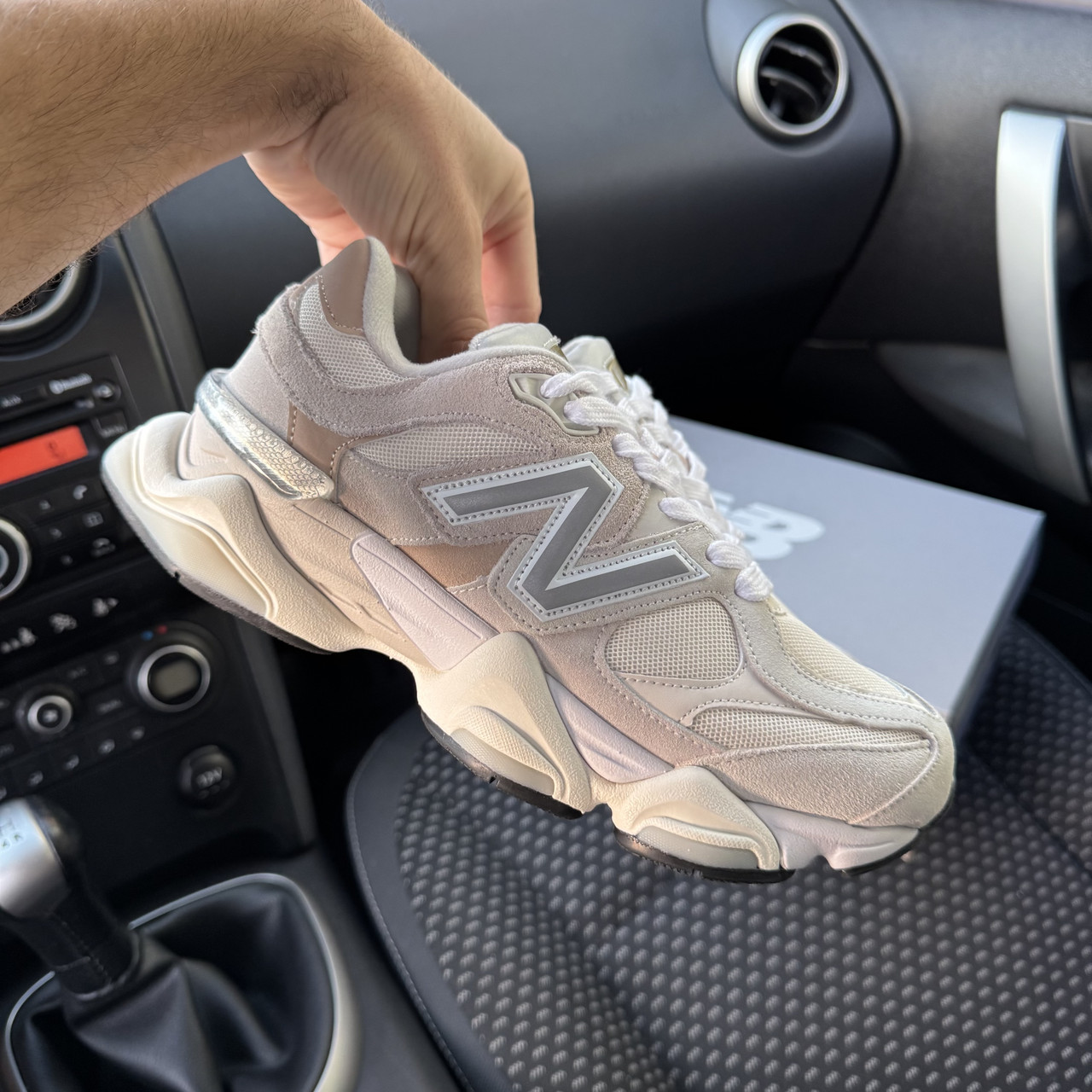 New balance 9060 beige milk 36