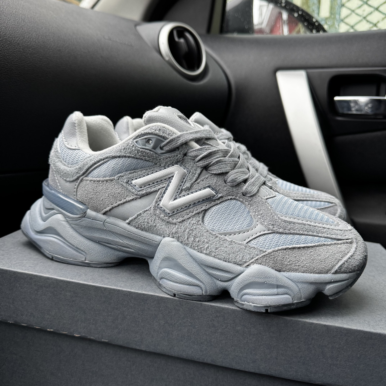New balance 9060 grey premium 37