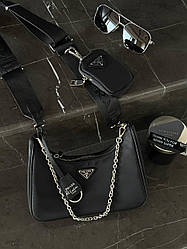 Prada Re-Edition 2005 23x17x6
