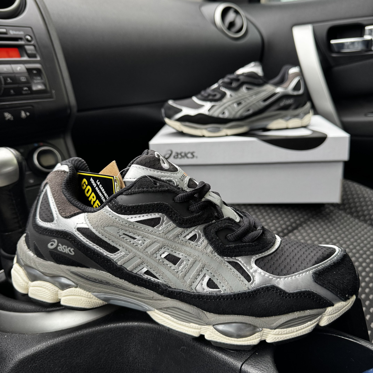 ASICS Gel - NYC black white Gore Tex термо 42