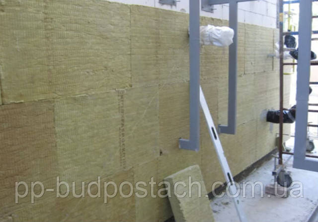 Що потрібно знати при виборі мінеральної вати для утеплення будинку