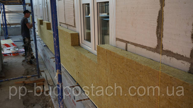 Що потрібно знати при виборі мінеральної вати для утеплення будинку