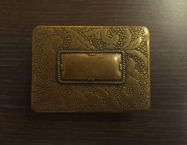 Красивая ручка в стиле модерн