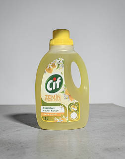 Засіб для миття підлоги Cif Lemon Blossom 1.5 л Свіжий цитрусовий аромат та блиск підлоги