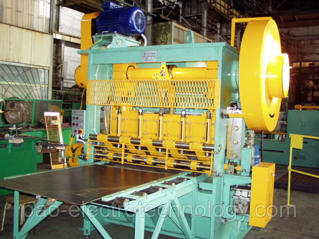 Expanded metal machine.