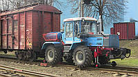 Локомобиль ММТ-2 на базе трактора (мотовоз маневровый, тяговый модуль, маневровый тягач)