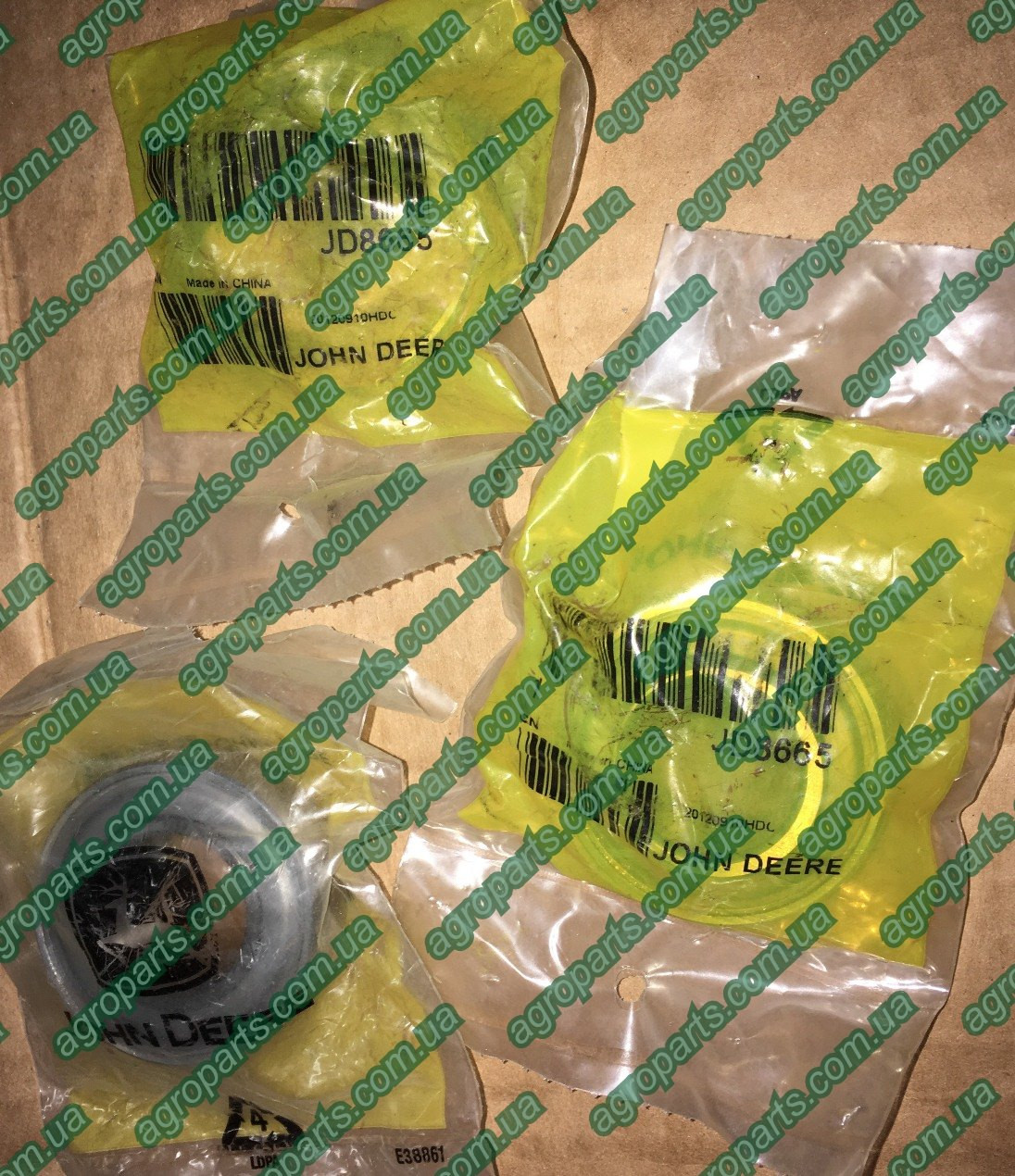 Підшипник JD8665 BEARING, BALL John Deere запчастини jd 8665