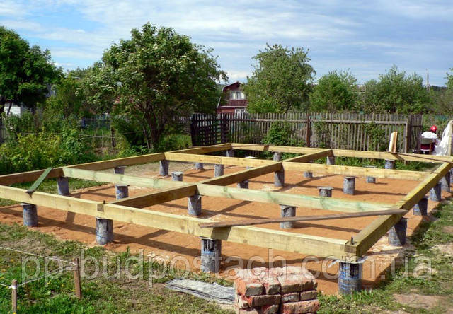 Фундамент для дерев'яного будинку своїми руками