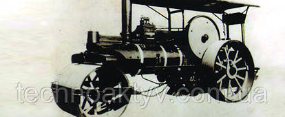 <p>1960 год - компания XCMG успешно разработала первый в Китае 10-тонный паровой дорожный каток.</p>