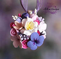 Фиолетовый кулон ручной работы с цветами "Весенний аромат".