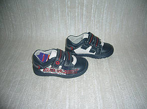 Демісезонні спортивні туфлі кросівки для хлопчиків Apawwa розміри 20, 21, 24