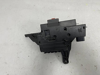 Закрытый блок предохранителей (моторный отсек) Mercedes E-Class W213 A2135403439 2016-2023