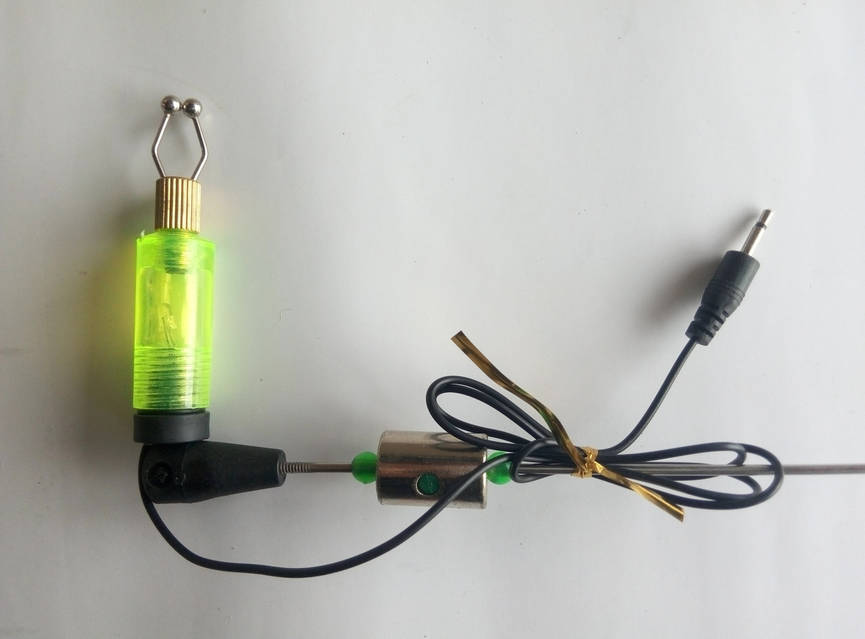 Көршілер қарап тұрды, содан кейін порноға қосылды.