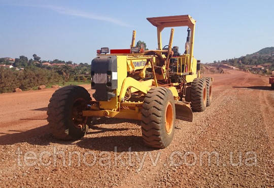 Грейдер Komatsu_GD663A-2 для Уганди. 2017р. - Komatsu отримує замовлення на 401 одиниць будівельної техніки від уряду Уганди: автогрейдери, колісні навантажувачі та інше обладнання для дорожнього будівництва