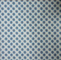 Салфетка для декупажа УФ-253 (33х33см) белый фон, голубые цветы