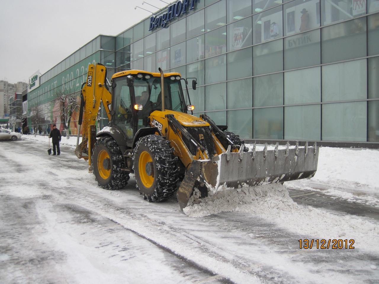 Оренда екскаватора JCB 4