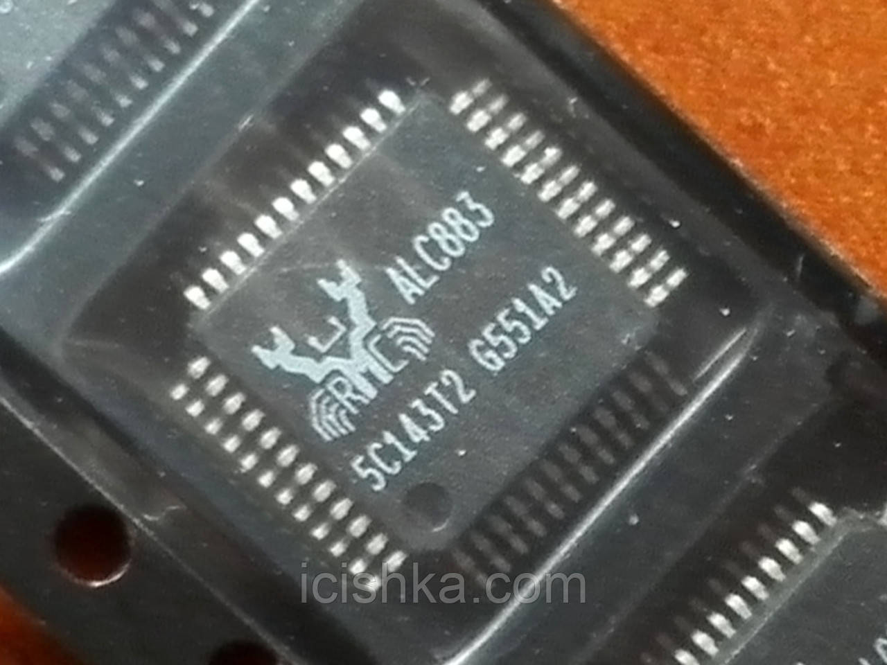 Realtek ALC883 AUDIO codec аудіокодек