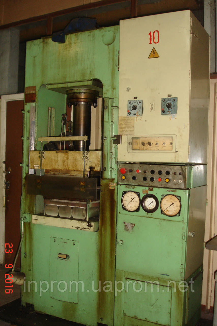 Прес гідравлічний зусиллям 63т, ДВ 2428Б