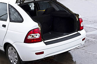 Накладка на задній бампер Lada Priora (ВАЗ) Пріора 2007-2011 р. в.