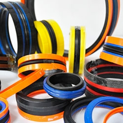 Ремонт гідроциліндрів екскаваторів,навантажувачів,сільгосптехніки