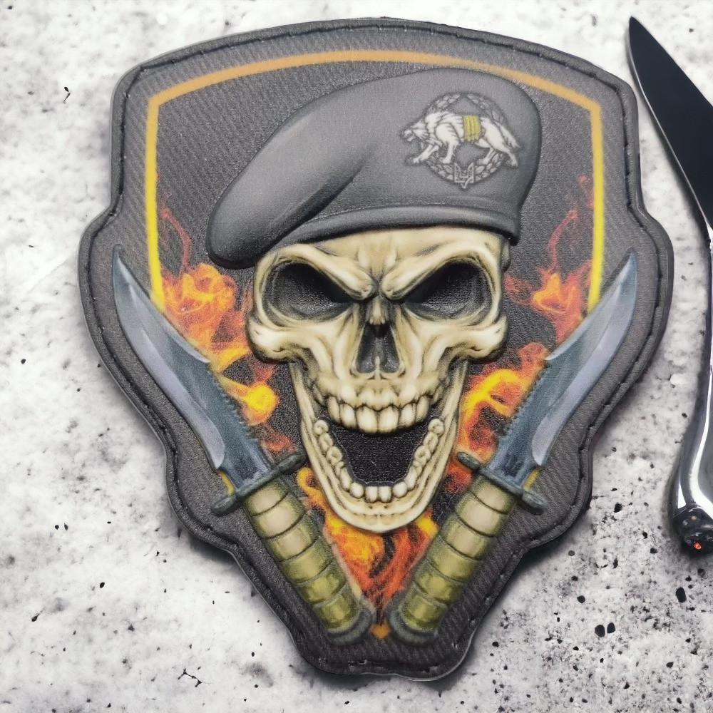 Патч-шеврон Череп в берете ССО объемный на велкро липучке, фото 1