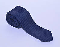 Тёмно-синий вязанный галстук