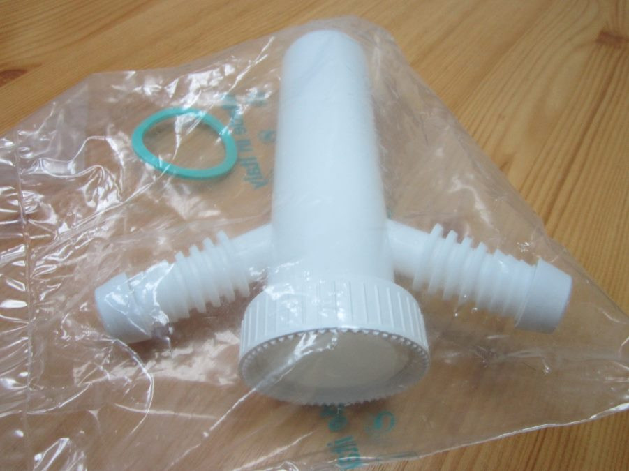 Патрубок сифона  Fisc Italiana для під'єднання пральної та посудомийної машин одночасно