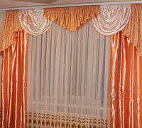 Ламбрекен с атласными шторами "Эвелина" Персикового цвета. для спальни,гостиной.На карниз 2.5 м - 3.5 м.