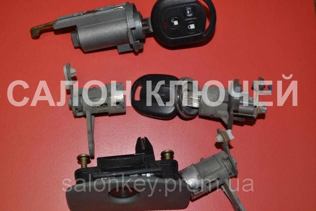 Chevrolet Lacetti комплект замков. - фото 1 - id-p33784311