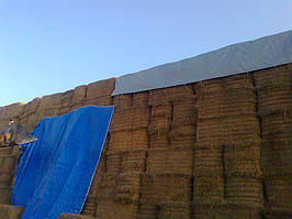 Укрытие сена тентами "Тарпаулин-120"