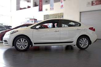 Молдинги на двері вузькі KIA Cerato (седан) 2013-2018 р. в. Кіа Черато