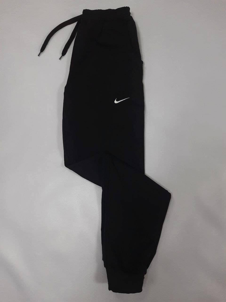 

Спортивные штаны мужские Nike CL весенние осенние летние черные | Брюки трикотажные Найк весна лето осень